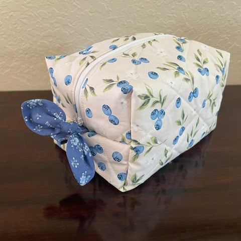 Makeup Bag/Essential Pouch-Blueberries