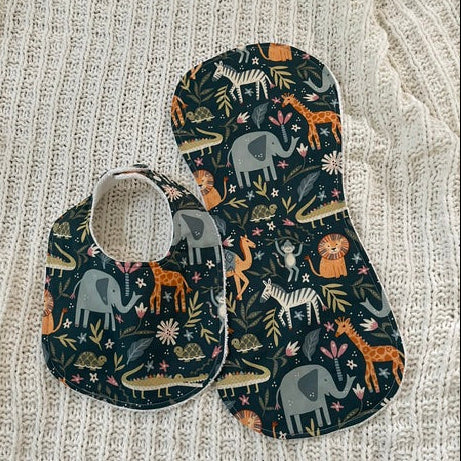Jungle theme Bib and Burp cloth Set