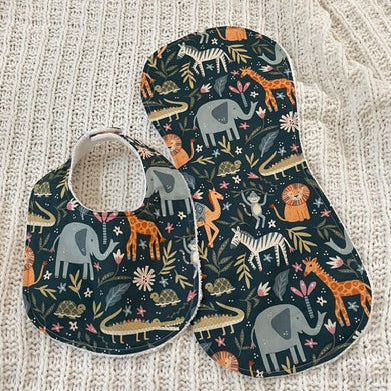 Jungle theme Bib and Burp cloth Set